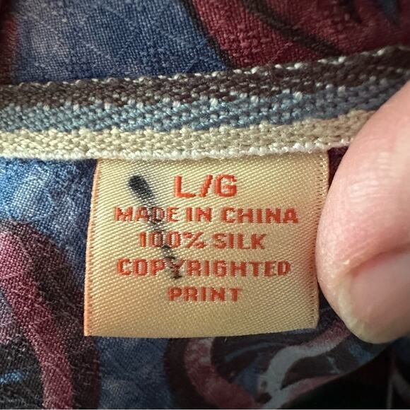 Tommy Bahama men’s Vintage Hawaiian button down Shirt 100% Silk bohemian - Picture 4 of 10